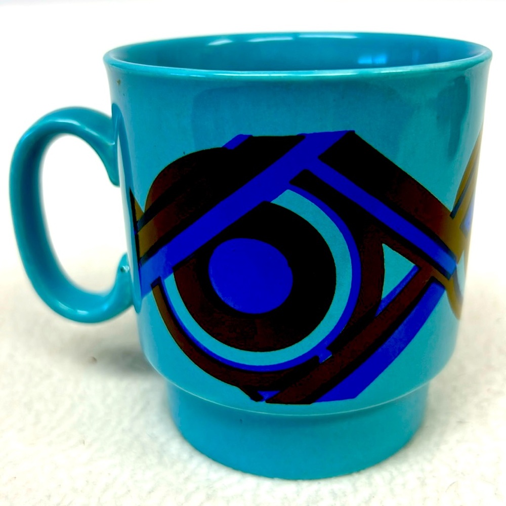 Vintage 1970’s Staffordshire Potteries England ironstone blue retro design mug,